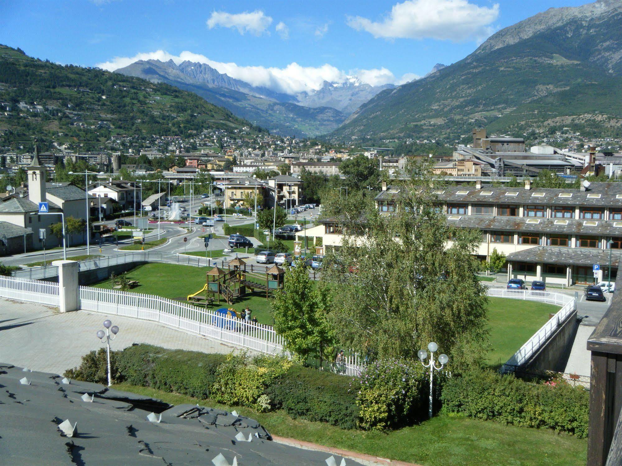 Hotel Miage Charvensod Bagian luar foto